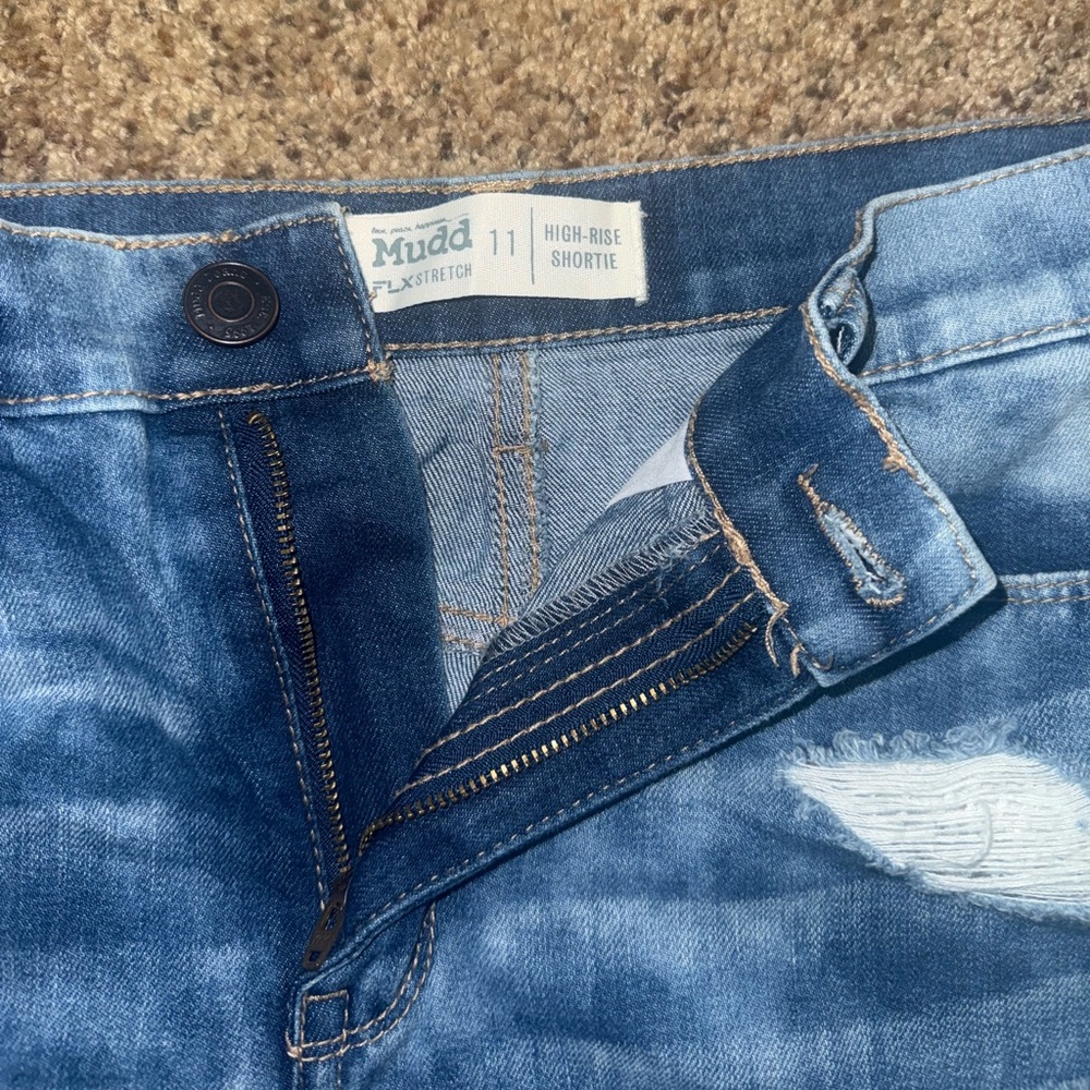 High Rise Mudd Shorts - Picture 7 of 7